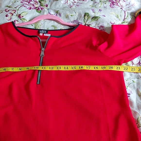 Red hot blouse tunic size L front zipper - Picture 5 of 7